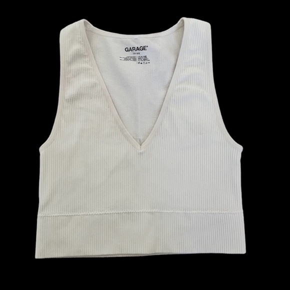 Garage crop top - Picture 4 of 5